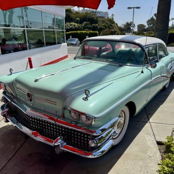 Ruby's Diner - Outside - Diners Near Me - Laguna Beach, California Ruby's Diner - Outside - Diners Near Me - Laguna Beach, California