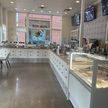 Bon Bon Caffè - Interior cafe - Desserts Near Me - Grapevine, Texas Bon Bon Caffè - Interior cafe - Desserts Near Me - Grapevine, Texas
