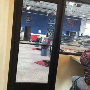 Grease Monkey - Nice garage - Oil Change Stations Near Me - Draper, Utah