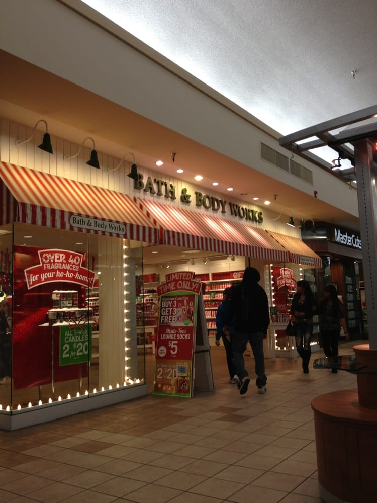 BATH & BODY WORKS Updated May 2026 511 Valley Mall