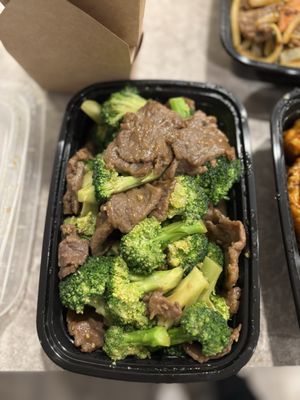 New Peking Chinese Restaurant by null