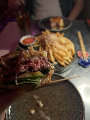 Hiro Bar Izakaya by null
