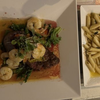 Kalizo Kiosko - Shrimp and steak, butter pasta side - Seafood Near Me - Fajardo, Puerto Rico