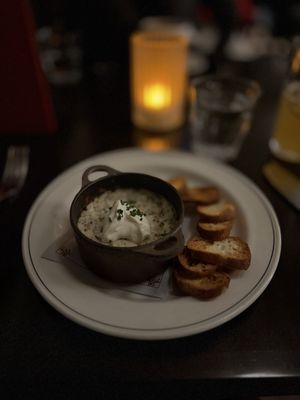 Biff's Bistro by null