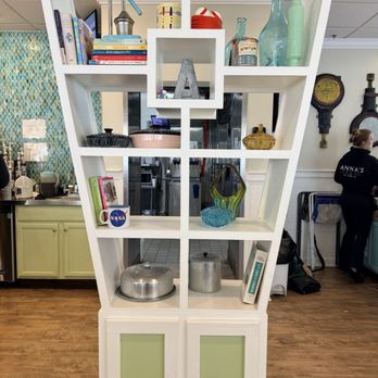 Anna's House - Holland - Interior decor - Breakfast & Brunch Near Me - Holland, Michigan