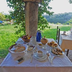 Bed and Breakfast La Murichessa - Genießen Sie Frühstück und Kaffee im Freien bei mir!