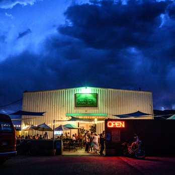 Palisade Brewing Company - Street view on a Friday Night! - Brewpubs Near Me - Palisade, Colorado Palisade Brewing Company - Street view on a Friday Night! - Brewpubs Near Me - Palisade, Colorado