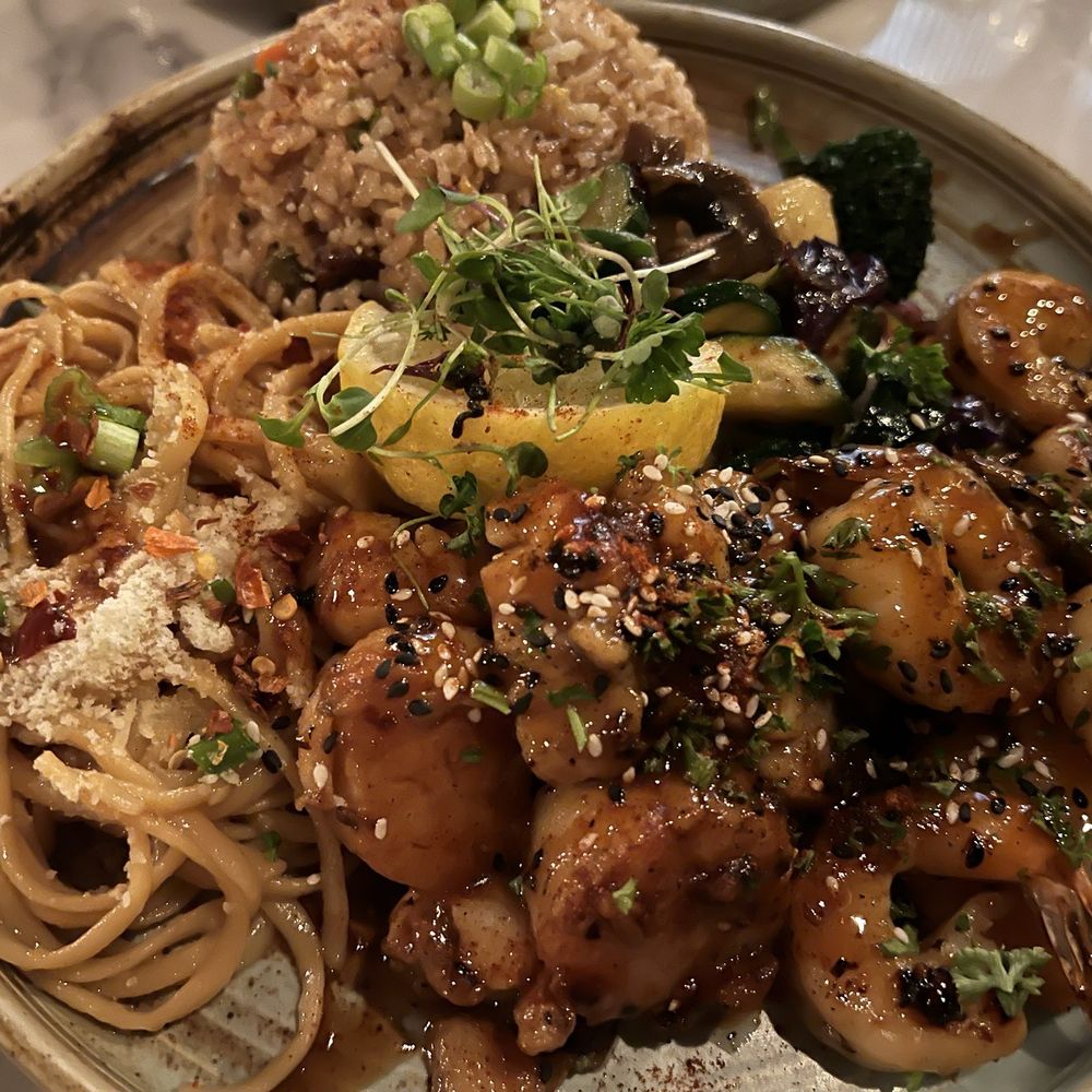 Rocks & Drams - Scallop and shrimp hibachi - Cocktail Bars Near Me - Ventura, California Rocks & Drams - Scallop and shrimp hibachi - Cocktail Bars Near Me - Ventura, California