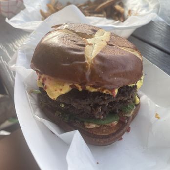 Evolve Modern Vegan Kitchen - Vegan Las Vegas burger - Pubs Near Me - Daytona Beach, Florida