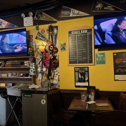 Hailey's Harp and Pub