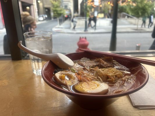 Nom Nom Ramen by null