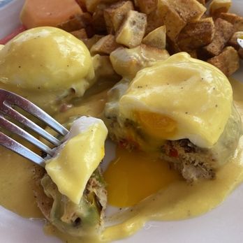 Garlic City Cafe - Crab Cake Eggs Benedict - another view - American Near Me - Gilroy, California Garlic City Cafe - Crab Cake Eggs Benedict - another view - American Near Me - Gilroy, California
