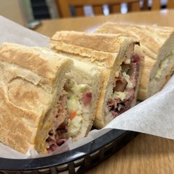 Moxie's Too Cafe & Deli