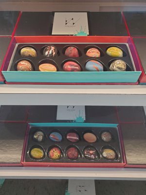 Cake Bar (by Gate D3) by null
