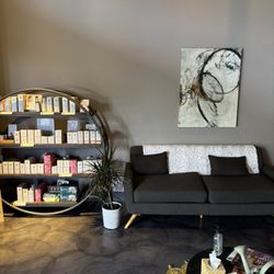 Therapeutix Mind & Body - Waiting lobby