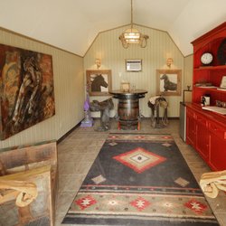 Lereve Stables - Lounge area