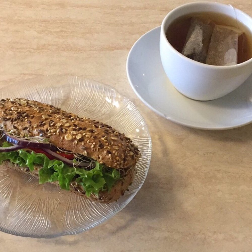 Søstrene Nordby - Pesto and ham sandwich with tea. - Bakeries Near Me - Oslo, 03 Søstrene Nordby - Pesto and ham sandwich with tea. - Bakeries Near Me - Oslo, 03