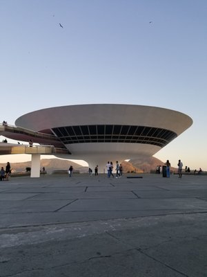Museu de Arte Contemporânea de Niterói by null