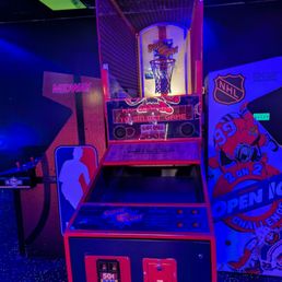 Basketball machine