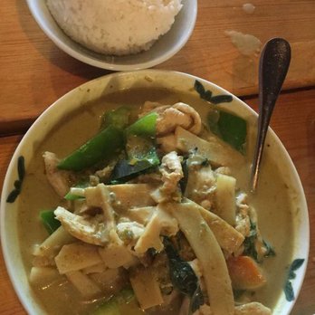 Jatujak - Green Curry - Food Delivery Services Near Me - Toronto, Ontario