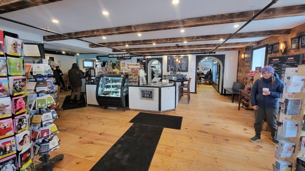Black Cap Coffee & Bakery - espresso, lattes, sandwiches, pastries by null