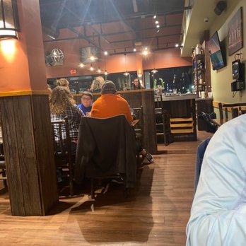 Big Woods Pizza - Edinburgh - The bar area - Pizza Near Me - Edinburgh, Indiana Big Woods Pizza - Edinburgh - The bar area - Pizza Near Me - Edinburgh, Indiana