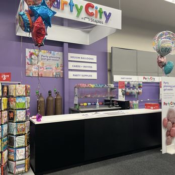Staples - Party City balloon counter - Shipping Centers Near Me - Winter Garden, Florida