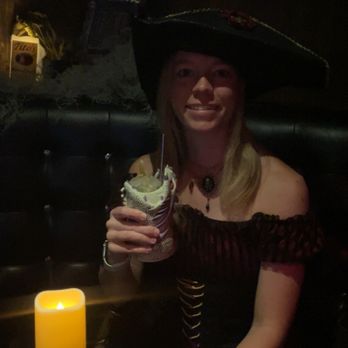 Sunny's Lounge - Cocktail Bars Near Me - Phoenix, Arizona