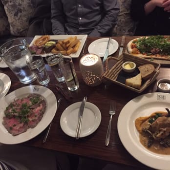 The Bell at Hampton Poyle - Family dining, mains edition. - Pubs Near Me - Hampton Poyle, OXF