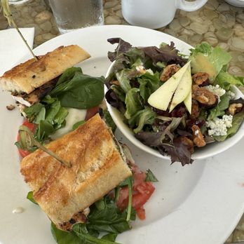 Shorehouse Kitchen - Chicken pesto burrata sandwhich with side salad - Breakfast & Brunch Near Me - Carlsbad, California Shorehouse Kitchen - Chicken pesto burrata sandwhich with side salad - Breakfast & Brunch Near Me - Carlsbad, California