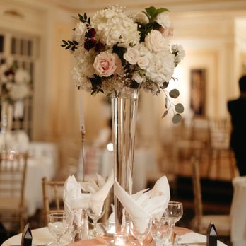 Amour Florist  - Wedding Planning Near Me - Elk Grove, California