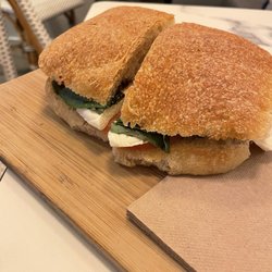 Ross Artisanal Bakery & Cafe