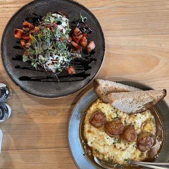 Bearcat CBD - Caprese toast, scallops and grits - Coffee & Tea Near Me - New Orleans, Louisiana