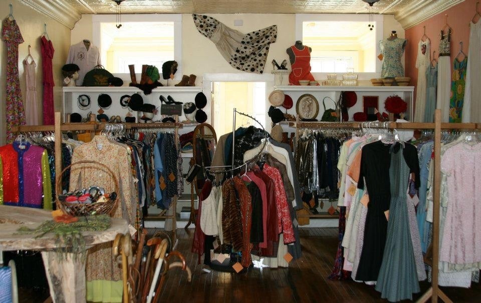THREE GRACES VINTAGE Updated August 2024 2 River Rd, Stafford