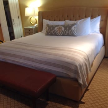 Grand Hotel - Classic comfort! - Hotels Near Me - Kennebunk, Maine