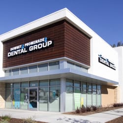 Downey Promenade Dental Group - Looking for a family dentist in Downey, CA? You have come to the right spot!