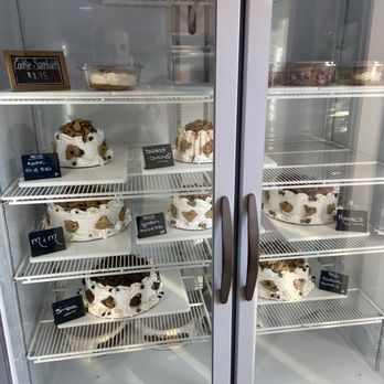 Cookies & Cream - Cookie cake cooler - Ice Cream & Frozen Yogurt Near Me - Buffalo, New York Cookies & Cream - Cookie cake cooler - Ice Cream & Frozen Yogurt Near Me - Buffalo, New York