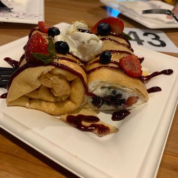 Doki Doki - Crepe with berries - Desserts Near Me - Salt Lake City, Utah Doki Doki - Crepe with berries - Desserts Near Me - Salt Lake City, Utah