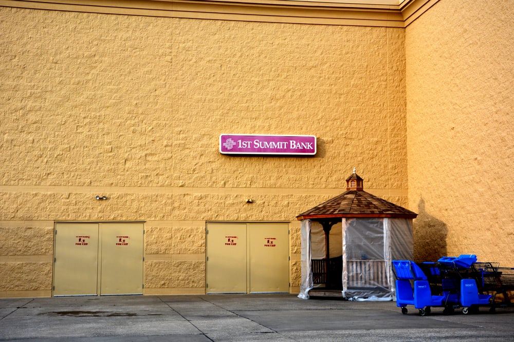 1ST SUMMIT BANK Updated September 2024 2200 Greengate Centre Cir