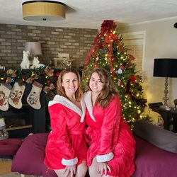 Santos Massage and Healing Therapies - My Day of Decadence Christmas pampering package!
