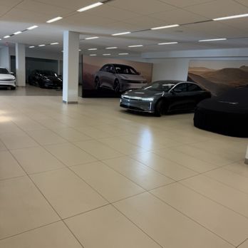 Lucid Studio Torrance - Quiet luxury: Air Touring in phantom blue - Car Dealers Near Me - Torrance, California