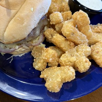 Block Craft Beer & Kitchen - Burger and Tots - New American Near Me - Sacramento, California