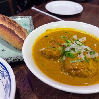 Pho Waipahu - Chicken Curry with Toasted Baguette - Soup Near Me - Waipahu, Hawaii Pho Waipahu - Chicken Curry with Toasted Baguette - Soup Near Me - Waipahu, Hawaii