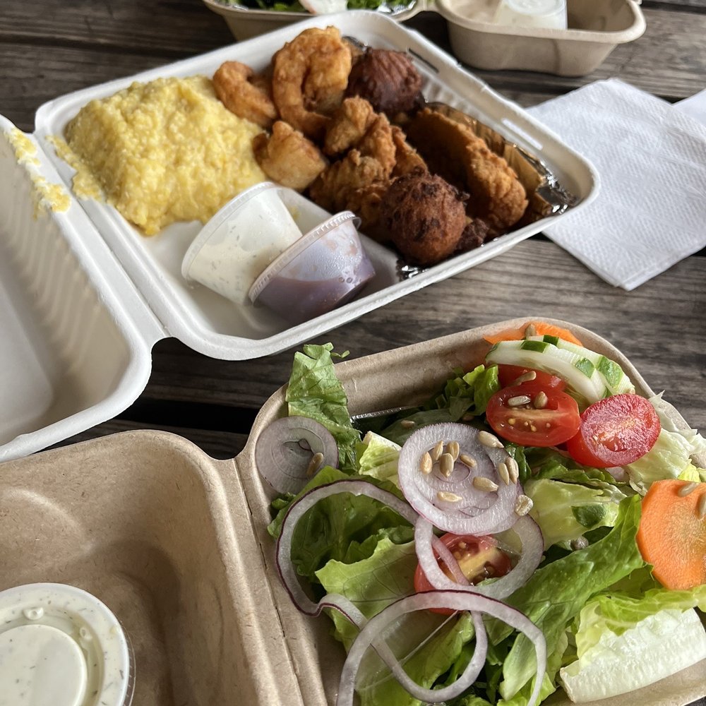 Blackbird Market - Fried seafood platter, grits and side salad - Farmers Market Near Me - Johns Island, South Carolina
