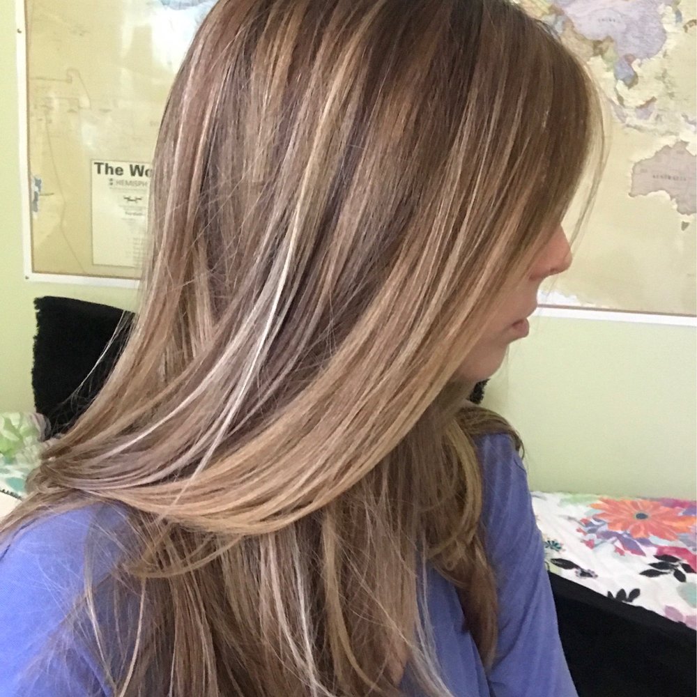 Carlos Gonzalez Hair Studio - After my first balayage - Hair Salons Near Me - McAllen, Texas Carlos Gonzalez Hair Studio - After my first balayage - Hair Salons Near Me - McAllen, Texas