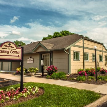 Peppertree Apartments - Apartments Near Me - Lawrence, Kansas