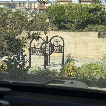 Ziggi's Coffee - Area for bikes - Coffee & Tea Near Me - Beaumont, California