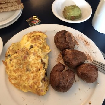 Biscuits - Breakfast & Brunch Near Me - Oak Bluffs, Massachusetts