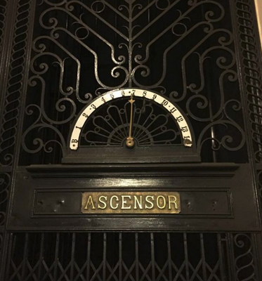 Palacio Barolo by null