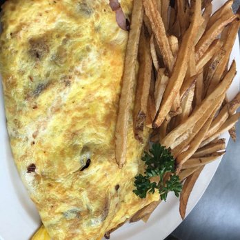 Wings Cafe - Diners Near Me - Fullerton, California